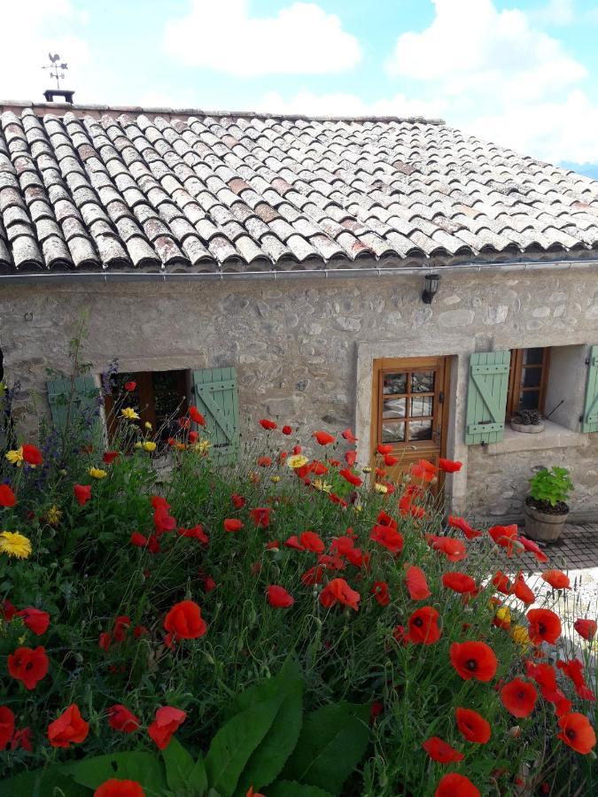 Maison Aux Lavandes The Studio Vaumeilh Bagian luar foto